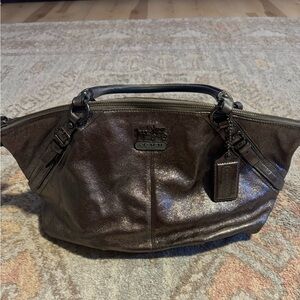 VINTAGE COACH SILVER SHOULDER BAG